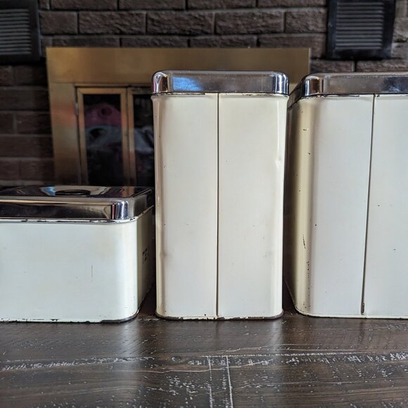 Vintage 1950s Rustic Farmhouse Canister Set of 3 Queen Line by AR Lite MCM - Picture 11 of 13